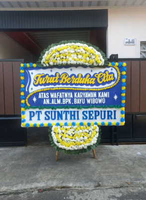 Papan Bunga Duka di Taba Pingin