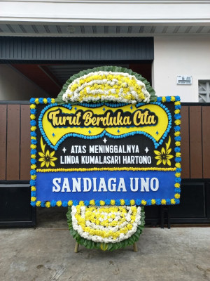 Papan Bunga Duka di Taba Pingin