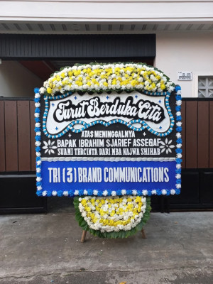 Papan Bunga Duka di Taba Pingin